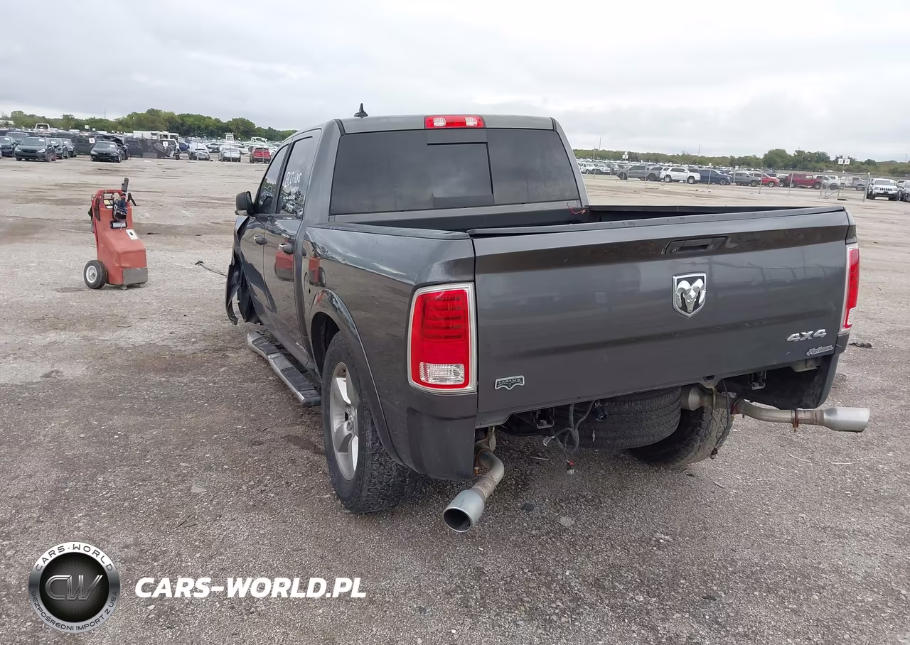 2016 Ram 1500 Laramie VIN:1C6RR7NM5GS234710 - 3