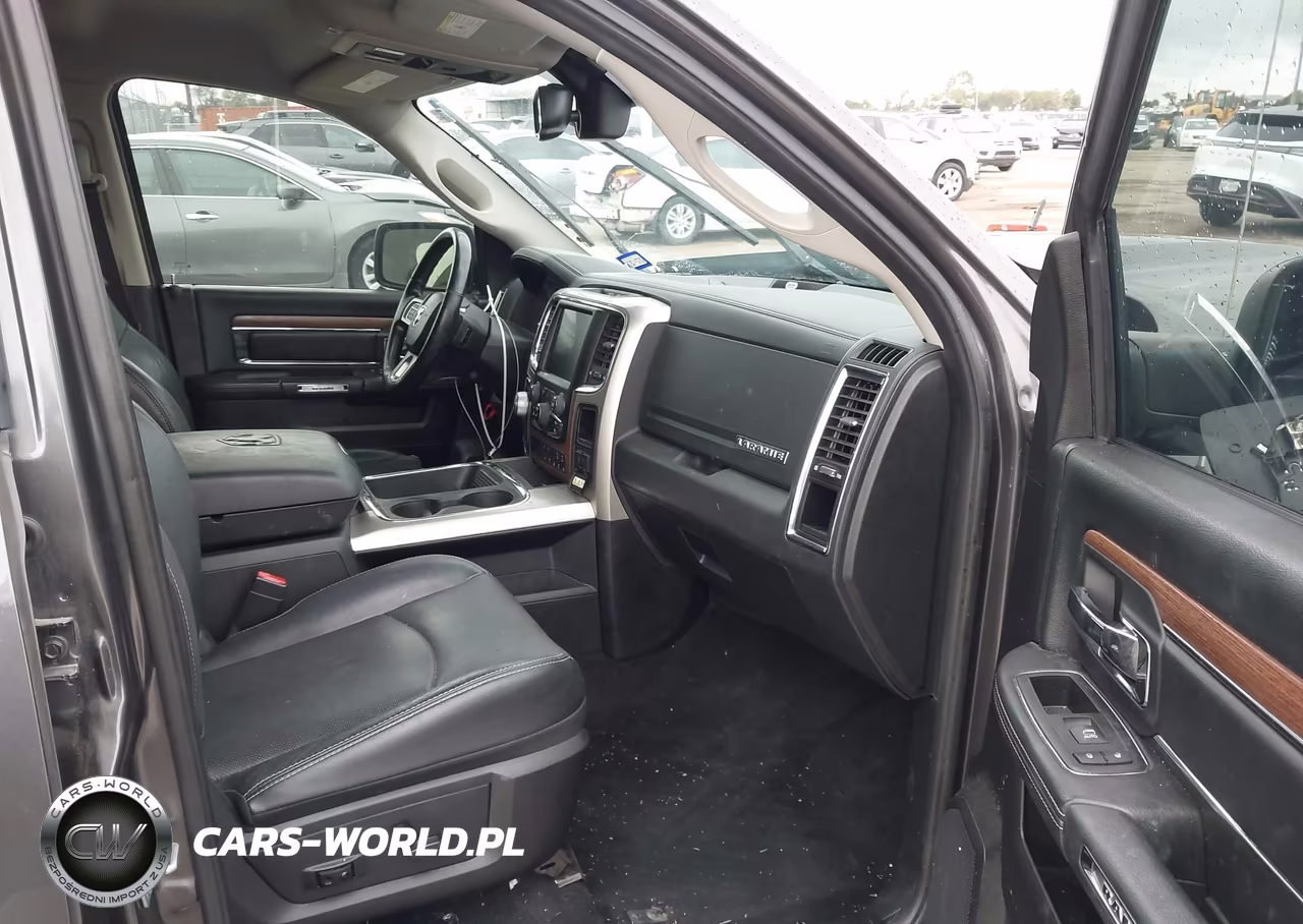 2016 Ram 1500 Laramie VIN:1C6RR7NM5GS234710 - 5