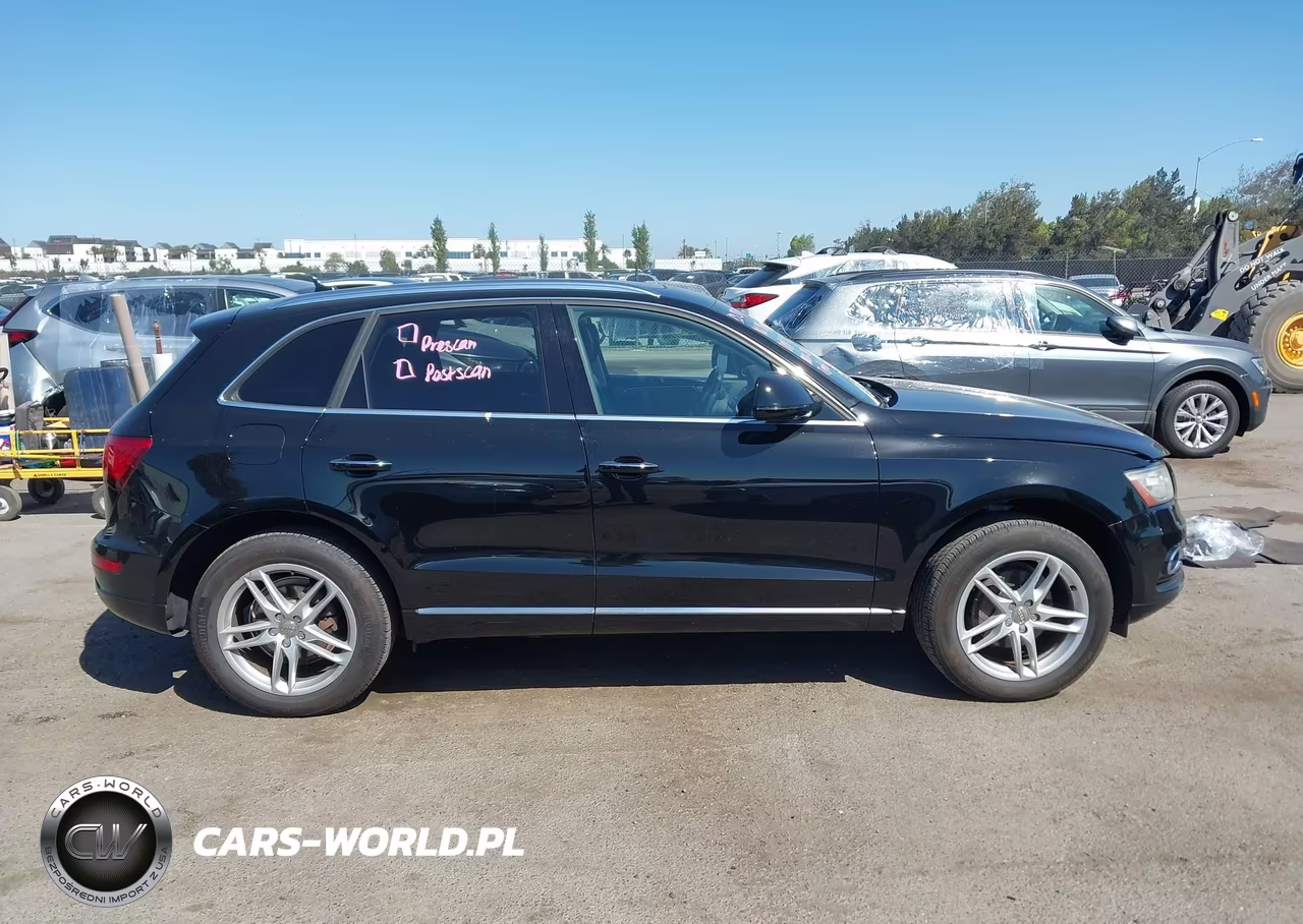 2017 Audi Q5 2.0T Premium VIN:WA1L2AFP1HA059950 - 14