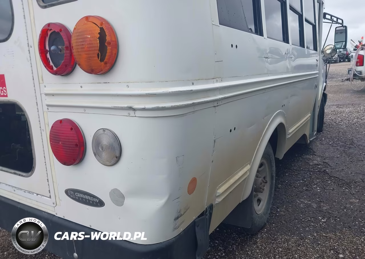 2003 Chevrolet Express Cutaway VIN:1GBHG31U131190914 - 17