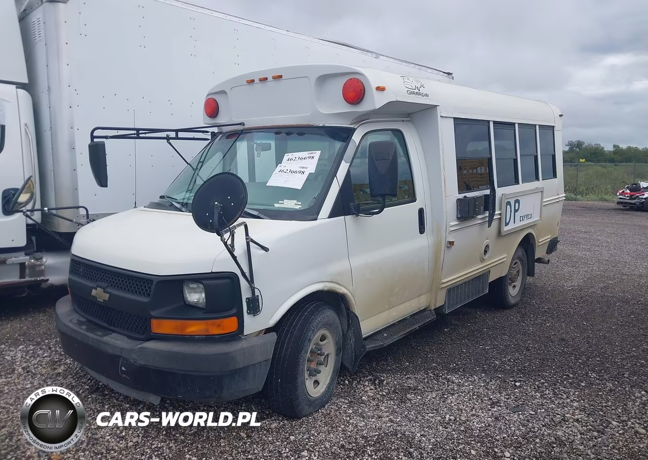 2003 Chevrolet Express Cutaway VIN:1GBHG31U131190914 - 2