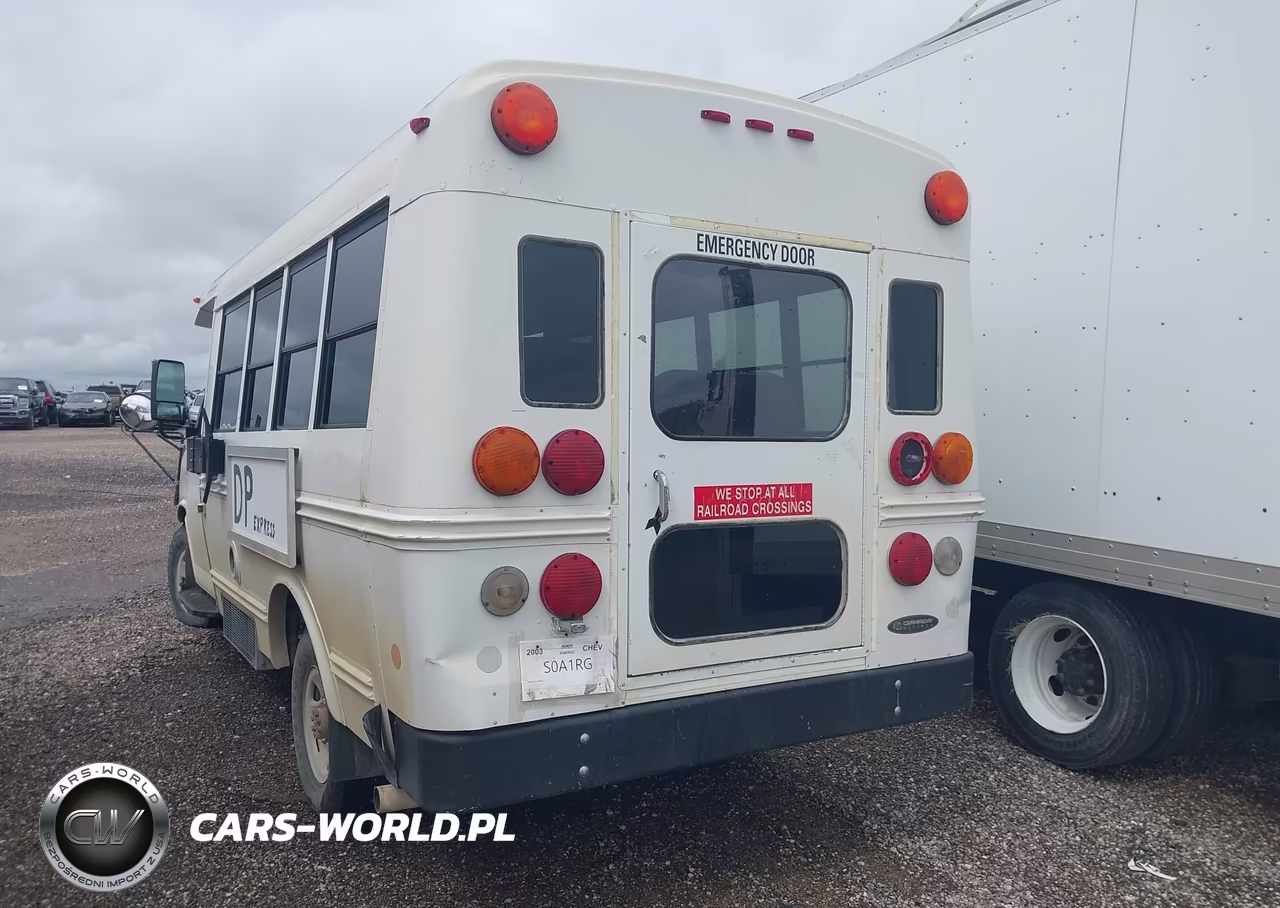 2003 Chevrolet Express Cutaway VIN:1GBHG31U131190914 - 3