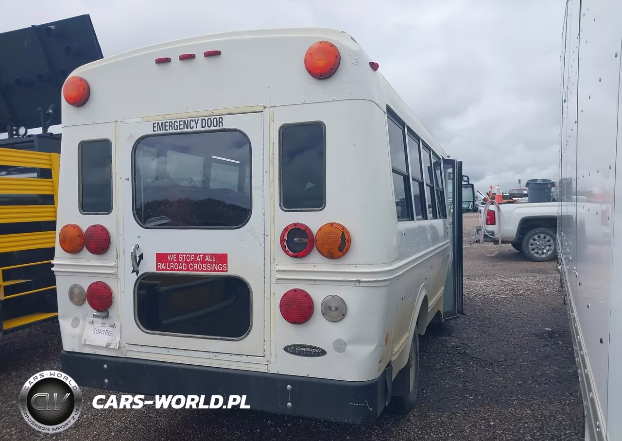 2003 Chevrolet Express Cutaway VIN:1GBHG31U131190914 - 4