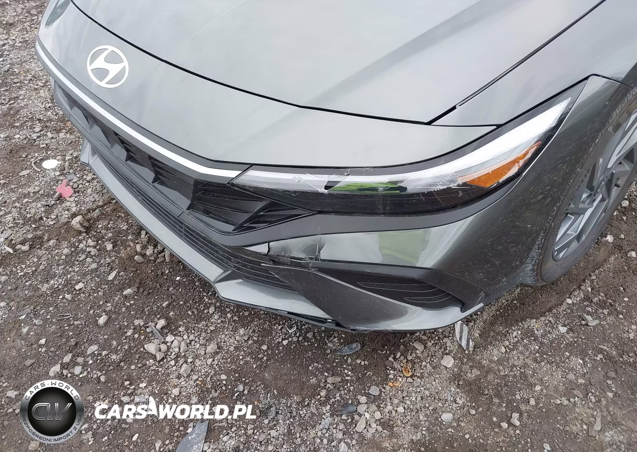 2026 Hyundai Elantra Hybrid Blue VIN:KMHLM4DJ3TU209513 - 6