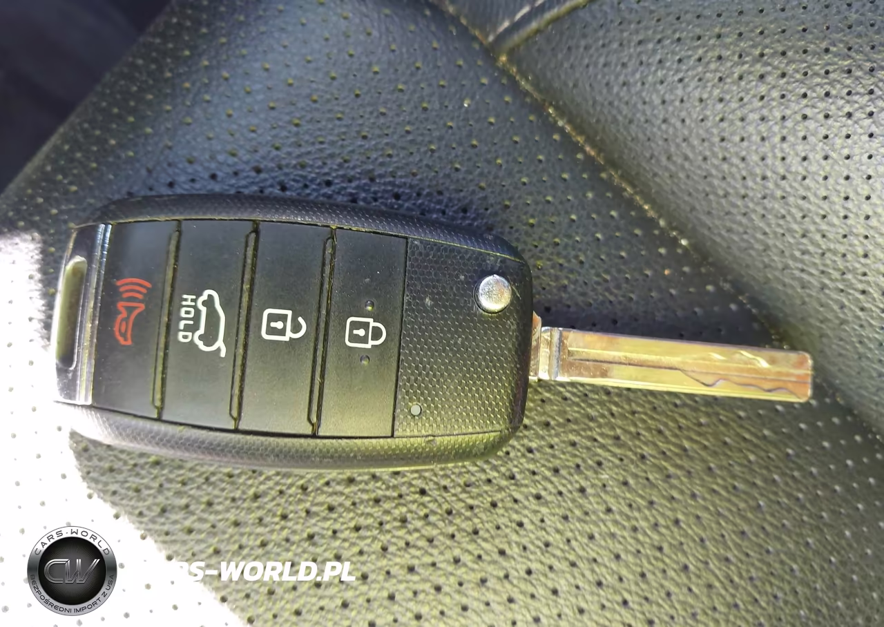 2020 Kia Sportage S VIN:KNDP63AC1L7778763 - 11