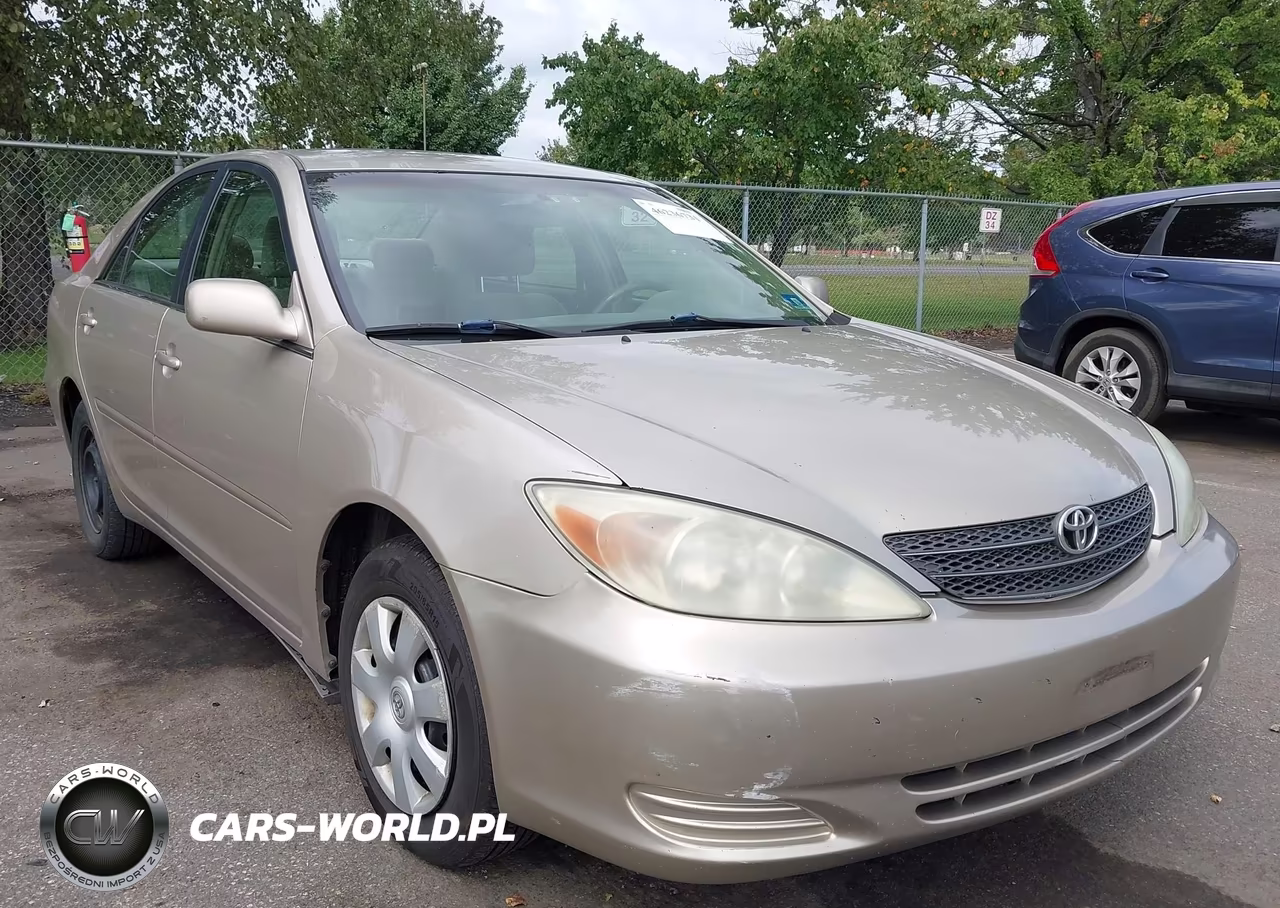2004 Toyota Camry Le