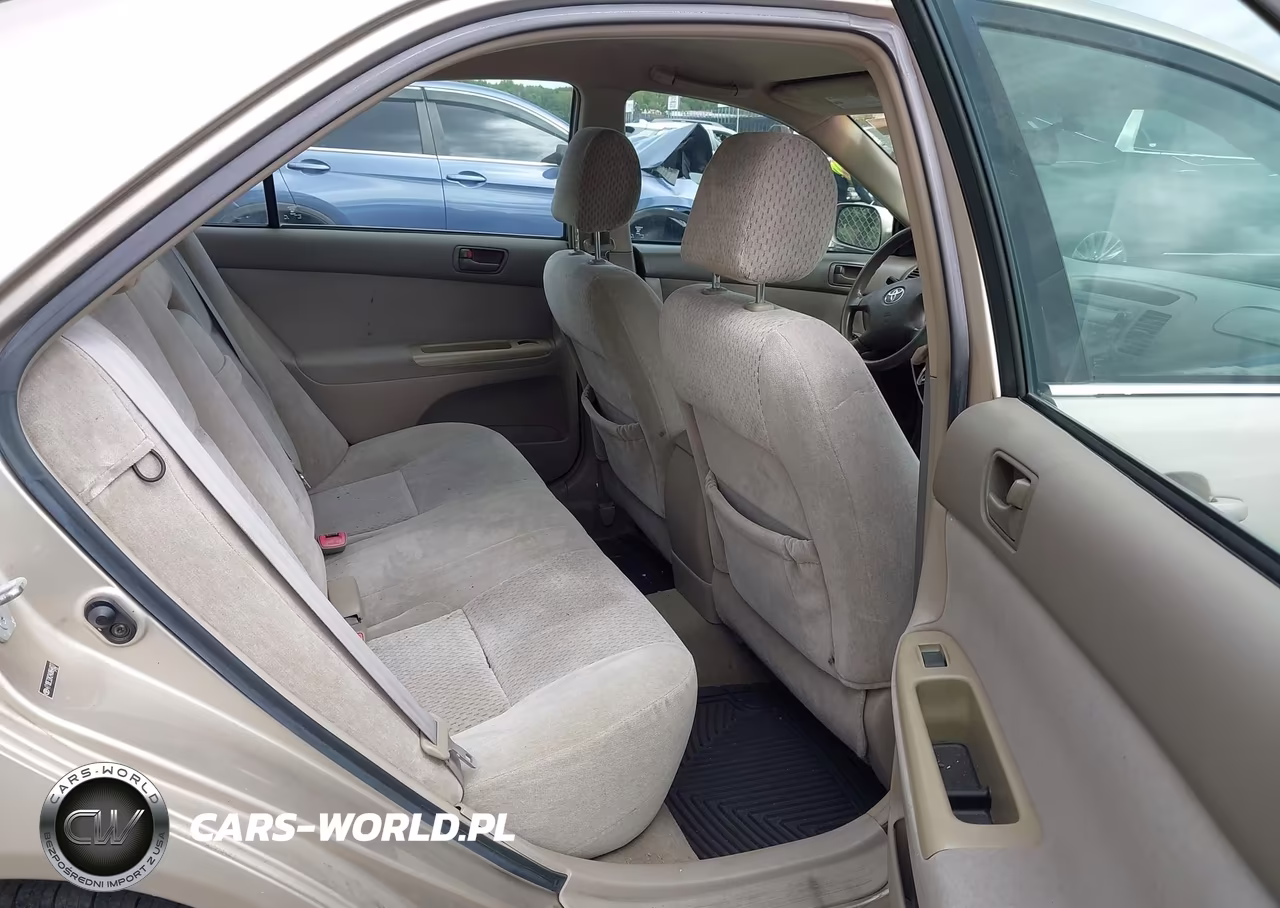 2004 Toyota Camry Le VIN:4T1BE32K24U864827 - 8