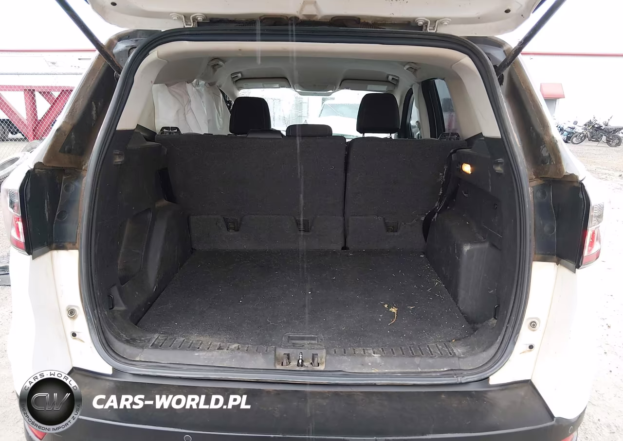 2017 Ford Escape Se VIN:1FMCU0G93HUD39101 - 16