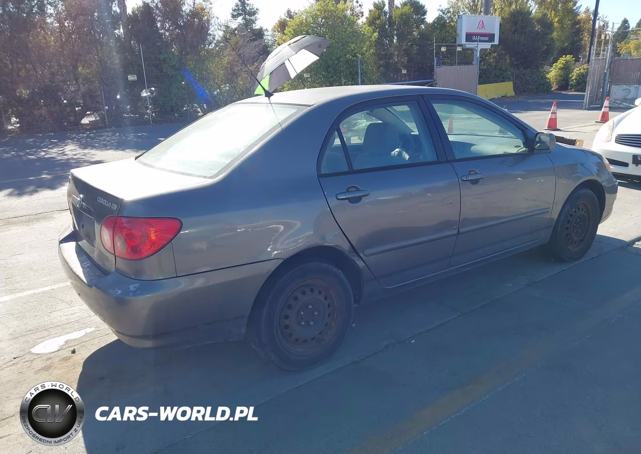 2005 Toyota Corolla Le VIN:1NXBR30E55Z427262 - 4