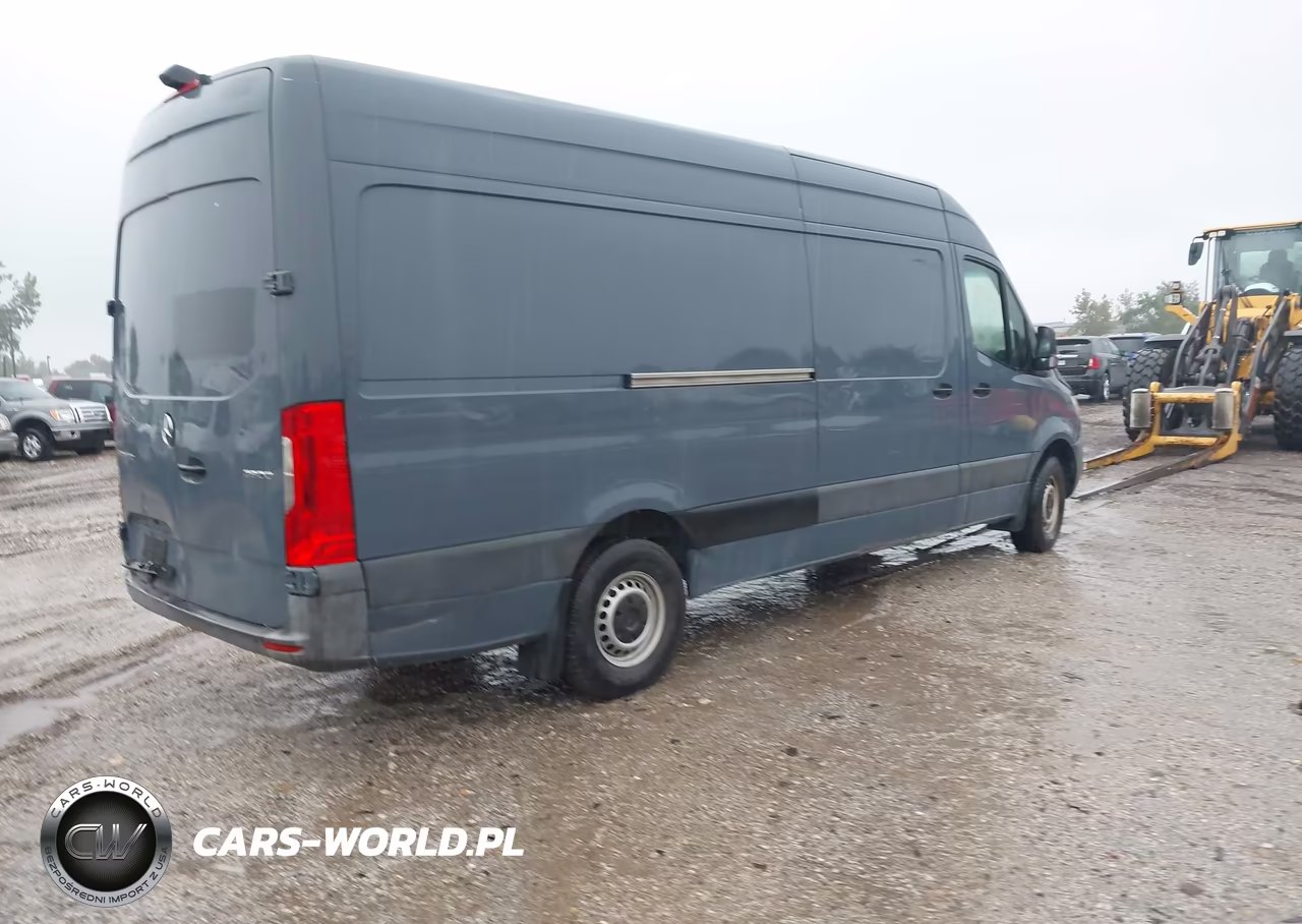 2019 Mercedes-Benz Sprinter 2500 VIN:WD4PF1CDXKP138923 - 4
