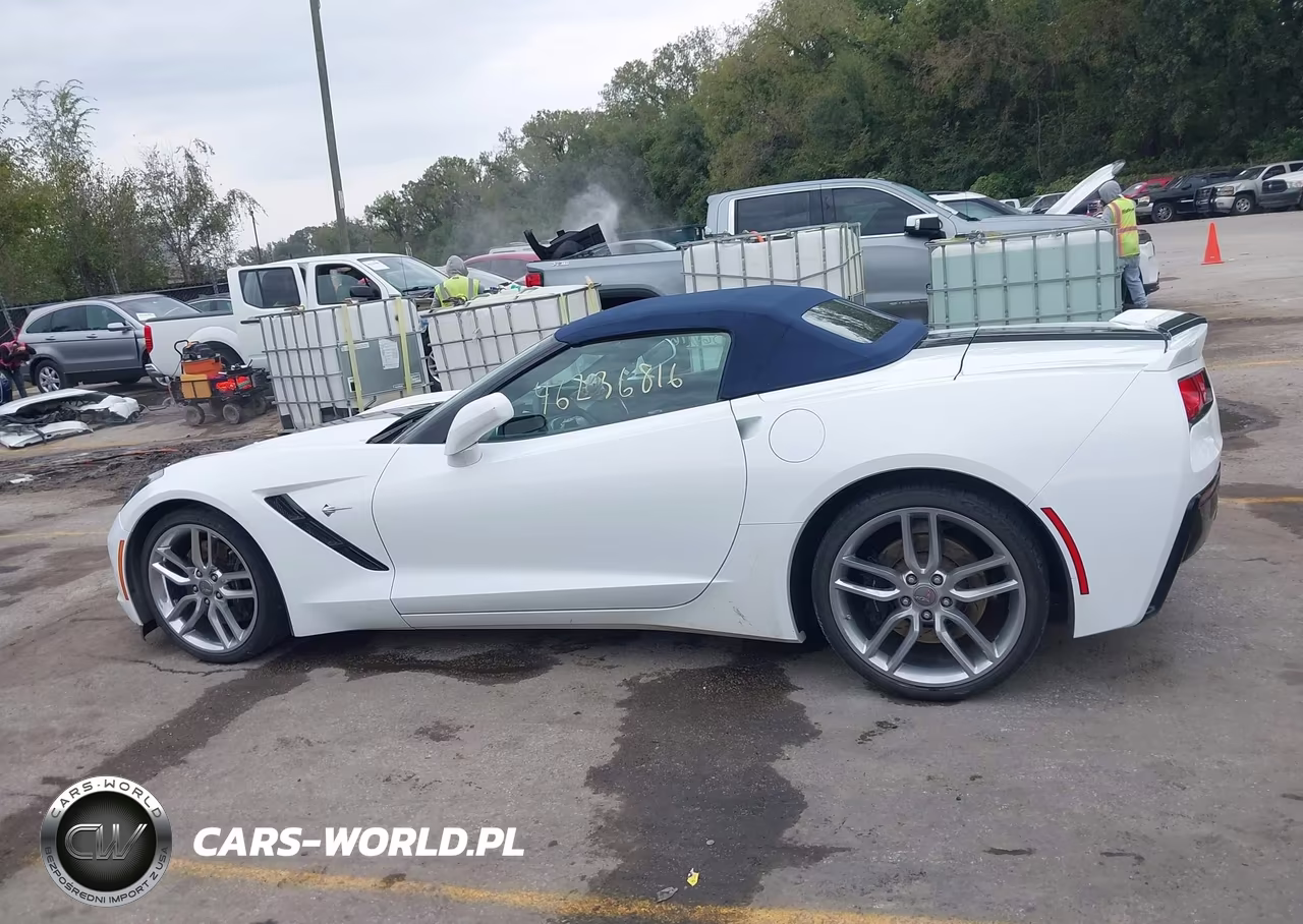 2015 Chevrolet Corvette Stingray Z51 VIN:1G1YJ3D76F5105557 - 14