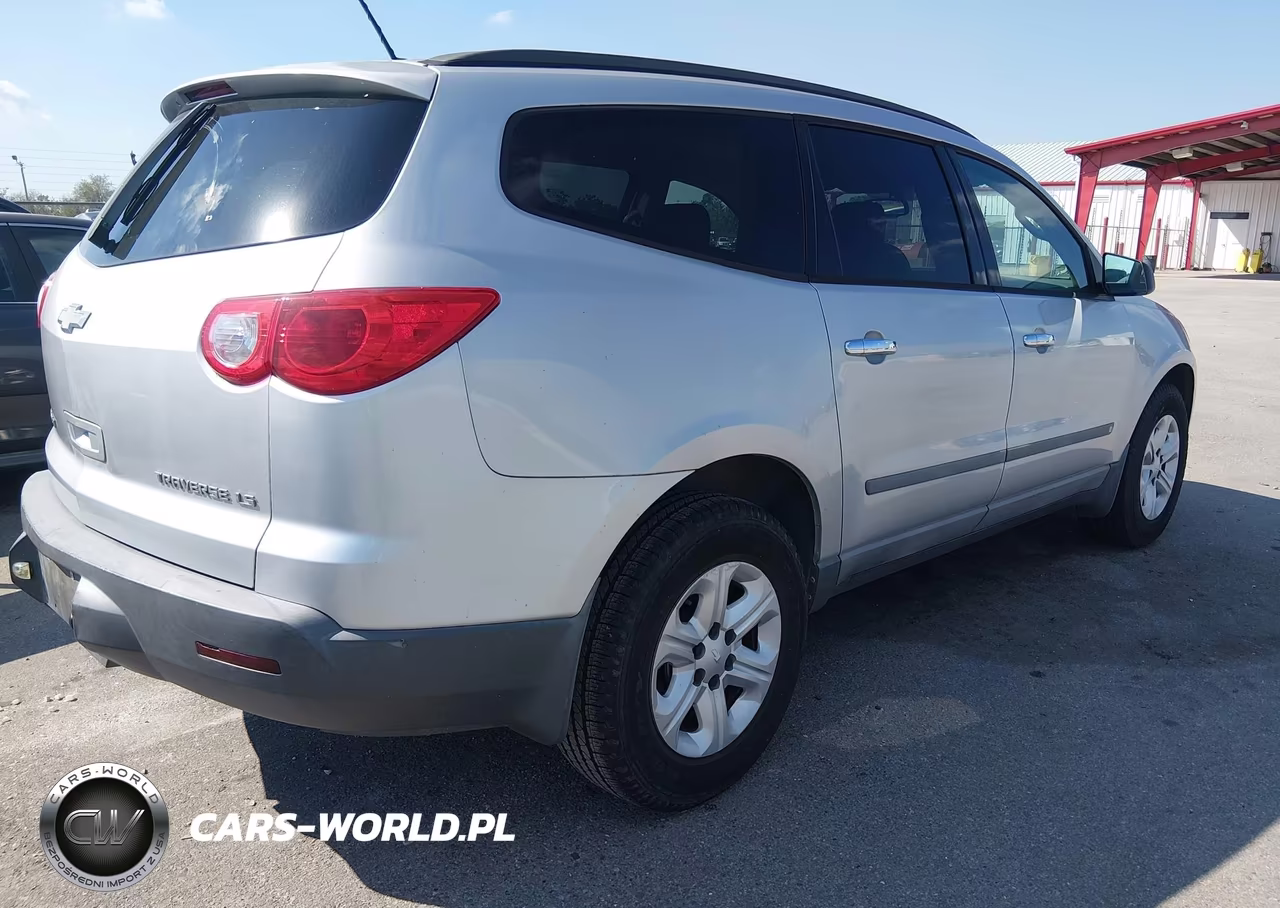 2009 Chevrolet Traverse Ls VIN:1GNER13D79S167903 - 4