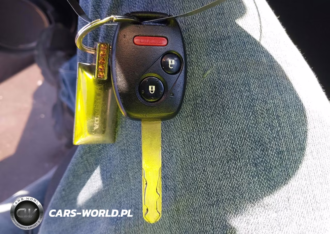 2011 Honda Fit Sport VIN:JHMGE8H50BC017928 - 11