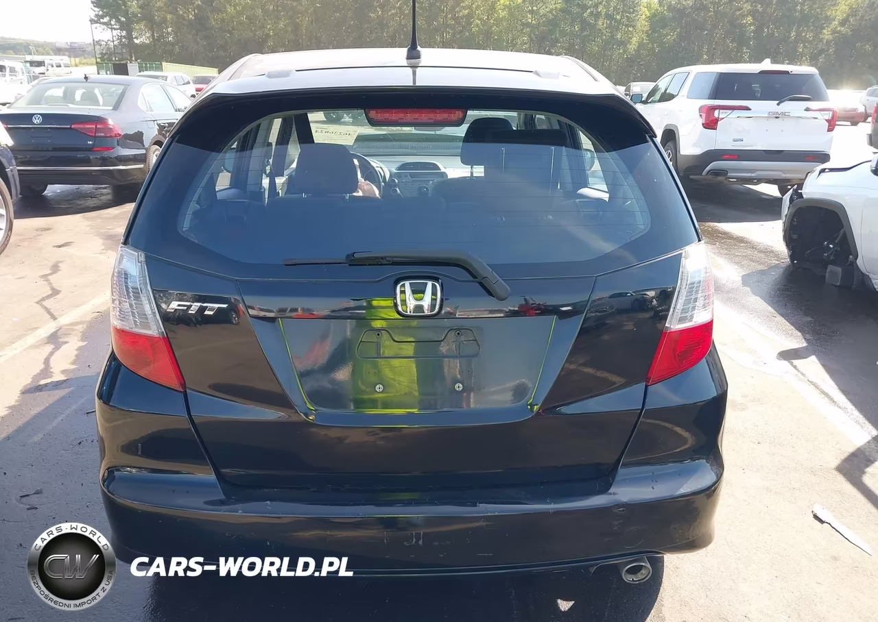 2011 Honda Fit Sport VIN:JHMGE8H50BC017928 - 16