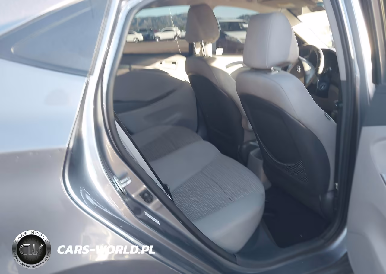 2015 Hyundai Accent Gls VIN:KMHCT4AE1FU819411 - 8