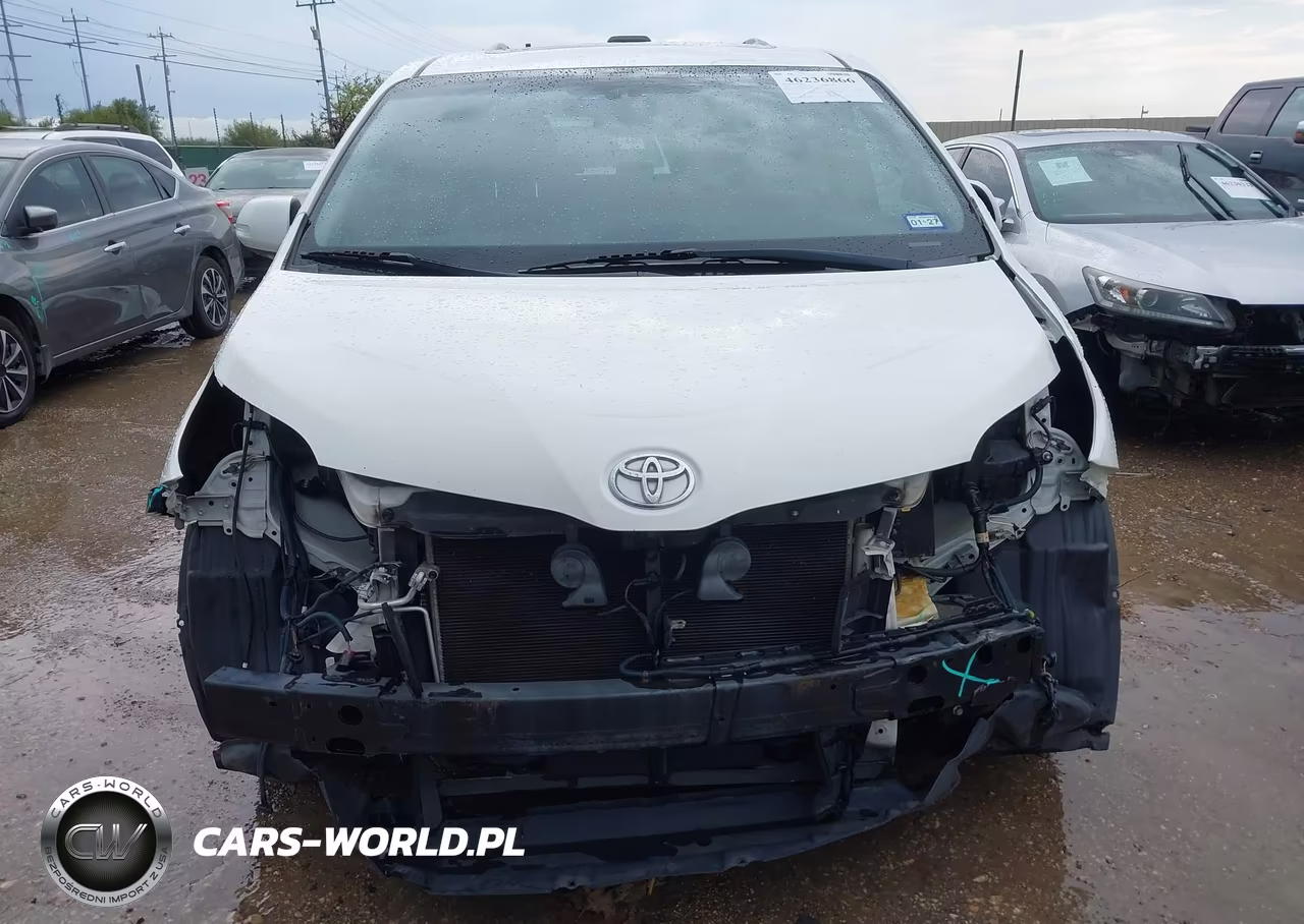 2017 Toyota Sienna Limited Premium 7 Passenger VIN:5TDYZ3DCXHS842898 - 13