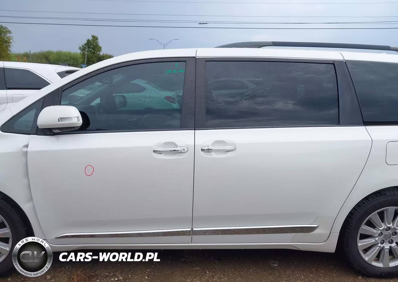 2017 Toyota Sienna Limited Premium 7 Passenger VIN:5TDYZ3DCXHS842898 - 15