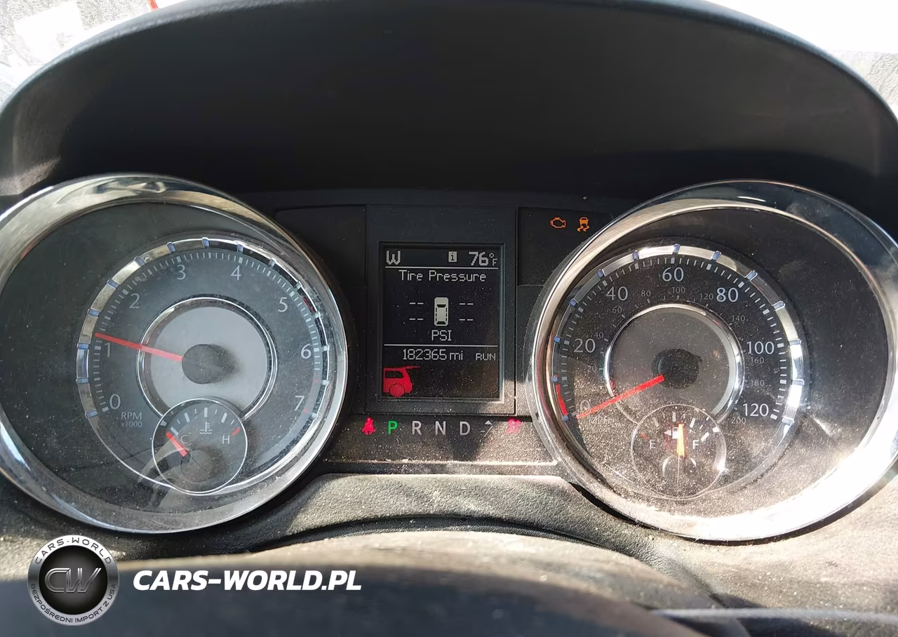 2011 Chrysler Town & Country Touring VIN:2A4RR5DGXBR734522 - 7
