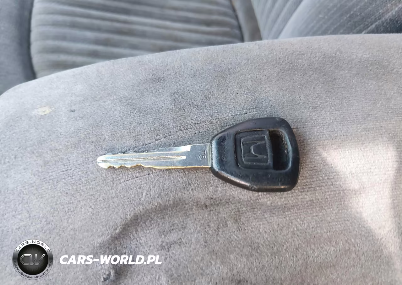 1998 Honda Accord Sdn Lx VIN:1HGCG5644WA186839 - 11
