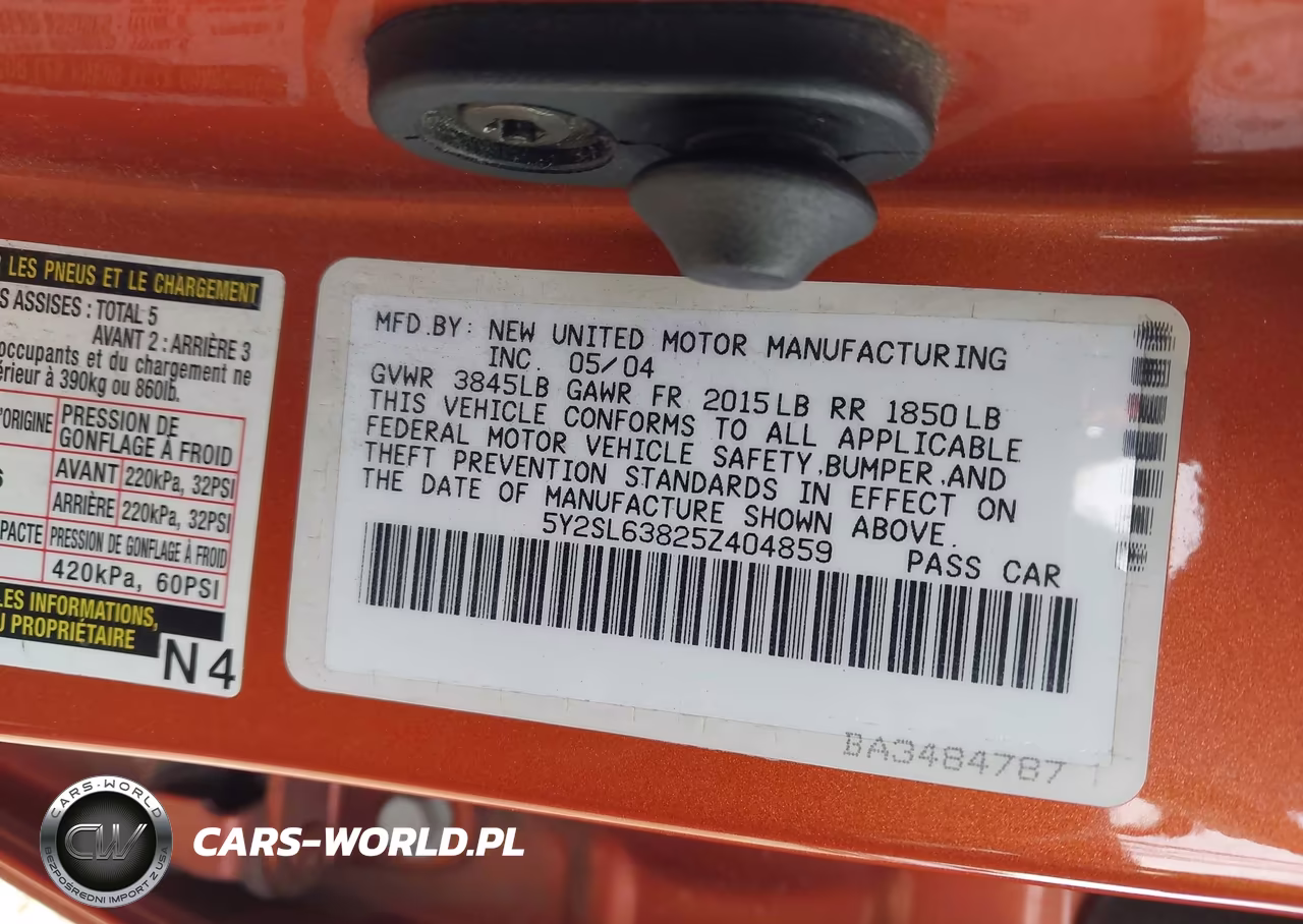 2005 Pontiac Vibe VIN:5Y2SL63825Z404859 - 9