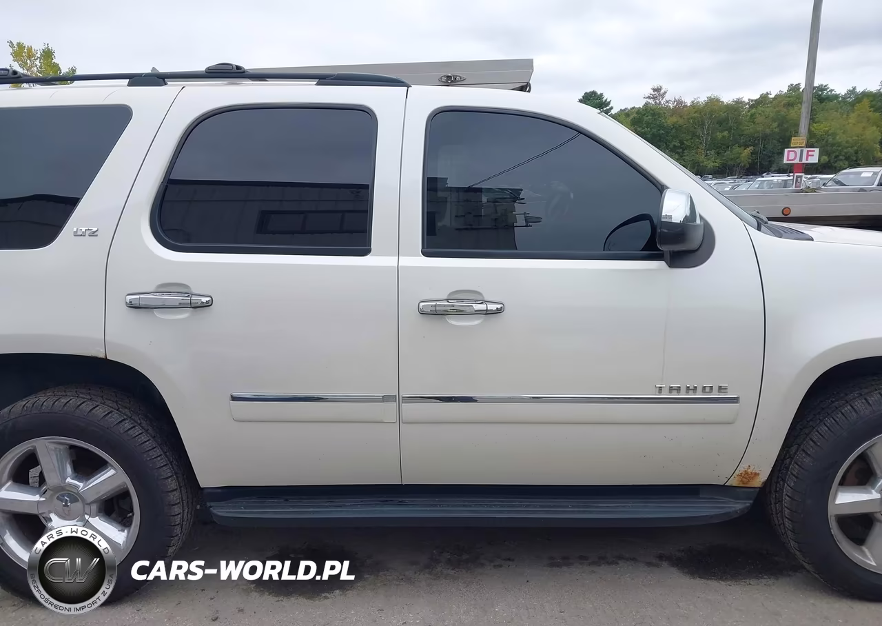 2014 Chevrolet Tahoe Ltz VIN:1GNSKCE09ER109337 - 13