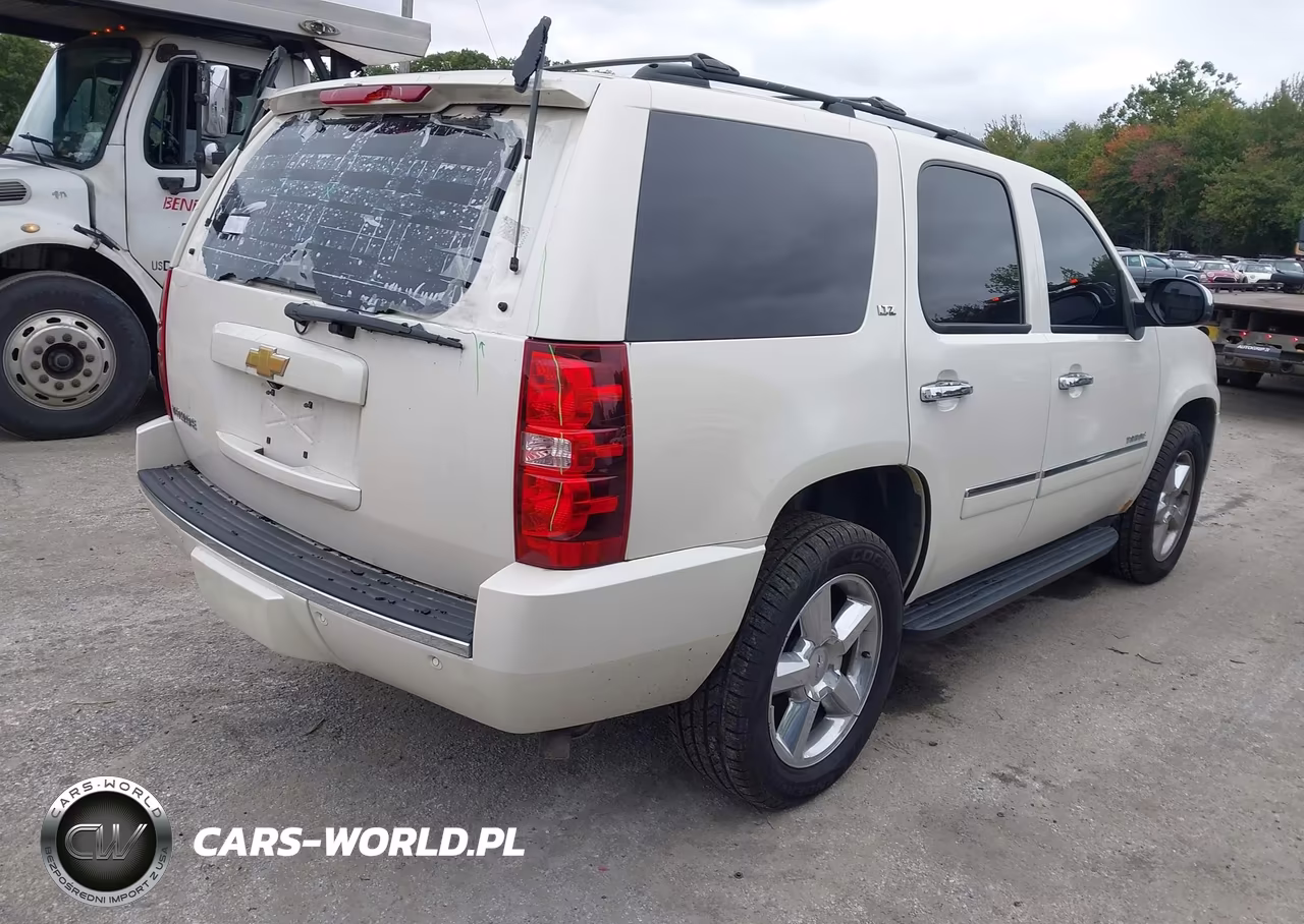 2014 Chevrolet Tahoe Ltz VIN:1GNSKCE09ER109337 - 4