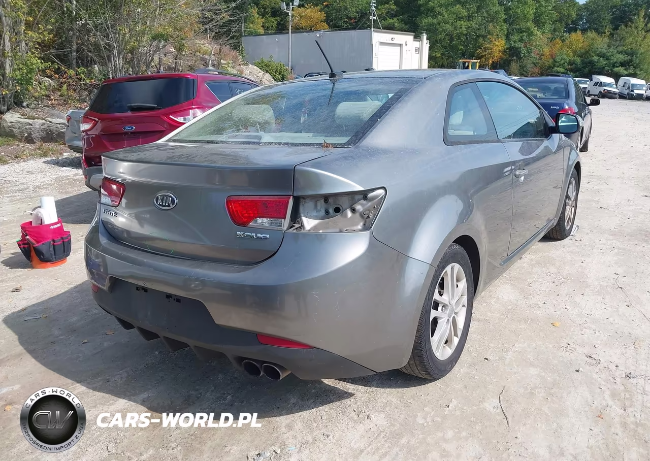 2010 Kia Forte Koup Ex VIN:KNAFU6A28A5257233 - 4