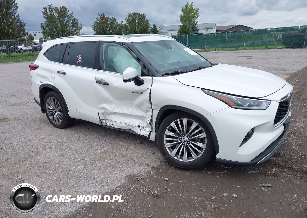 2021 Toyota Highlander Hybrid Platinum