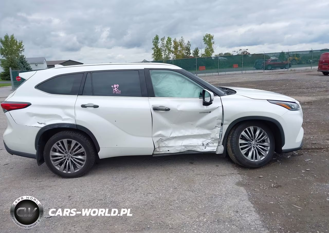 2021 Toyota Highlander Hybrid Platinum VIN:5TDEBRCH9MS016447 - 13