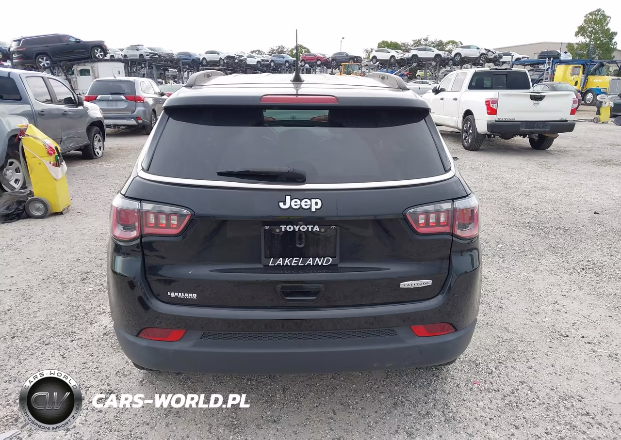 2018 Jeep Compass Latitude Fwd VIN:3C4NJCBB2JT193257 - 17