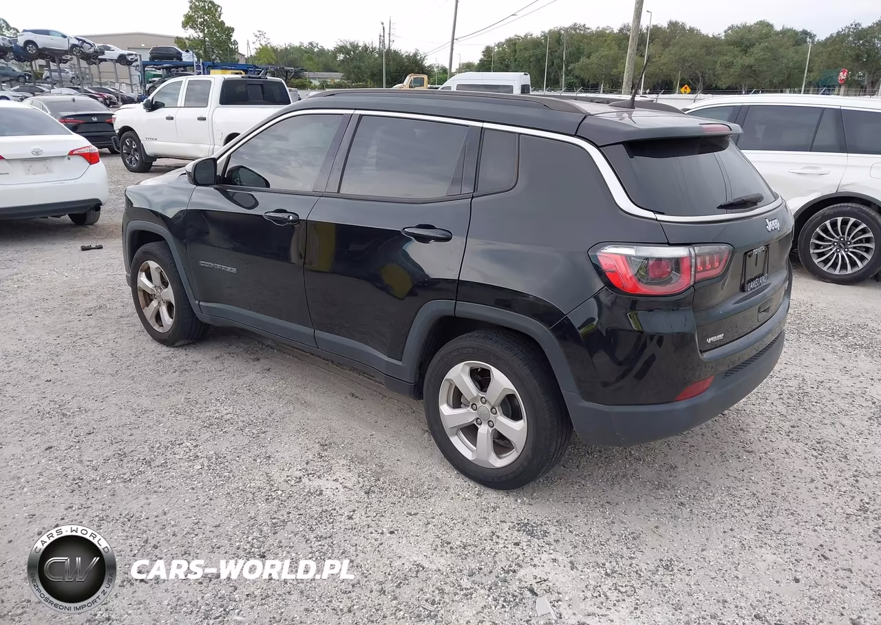 2018 Jeep Compass Latitude Fwd VIN:3C4NJCBB2JT193257 - 3