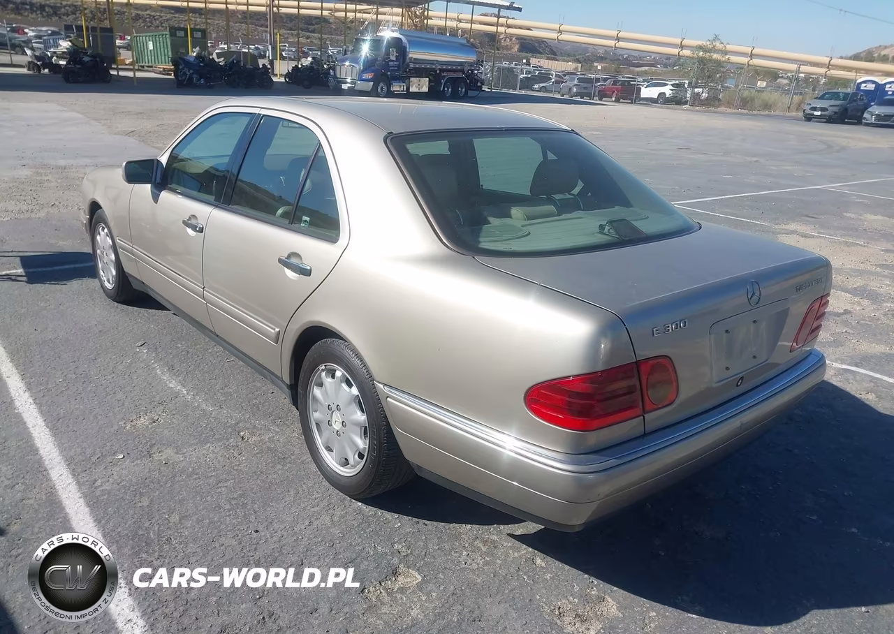 1998 Mercedes-Benz E 300 Diesel VIN:WDBJF25F9WA607351 - 3