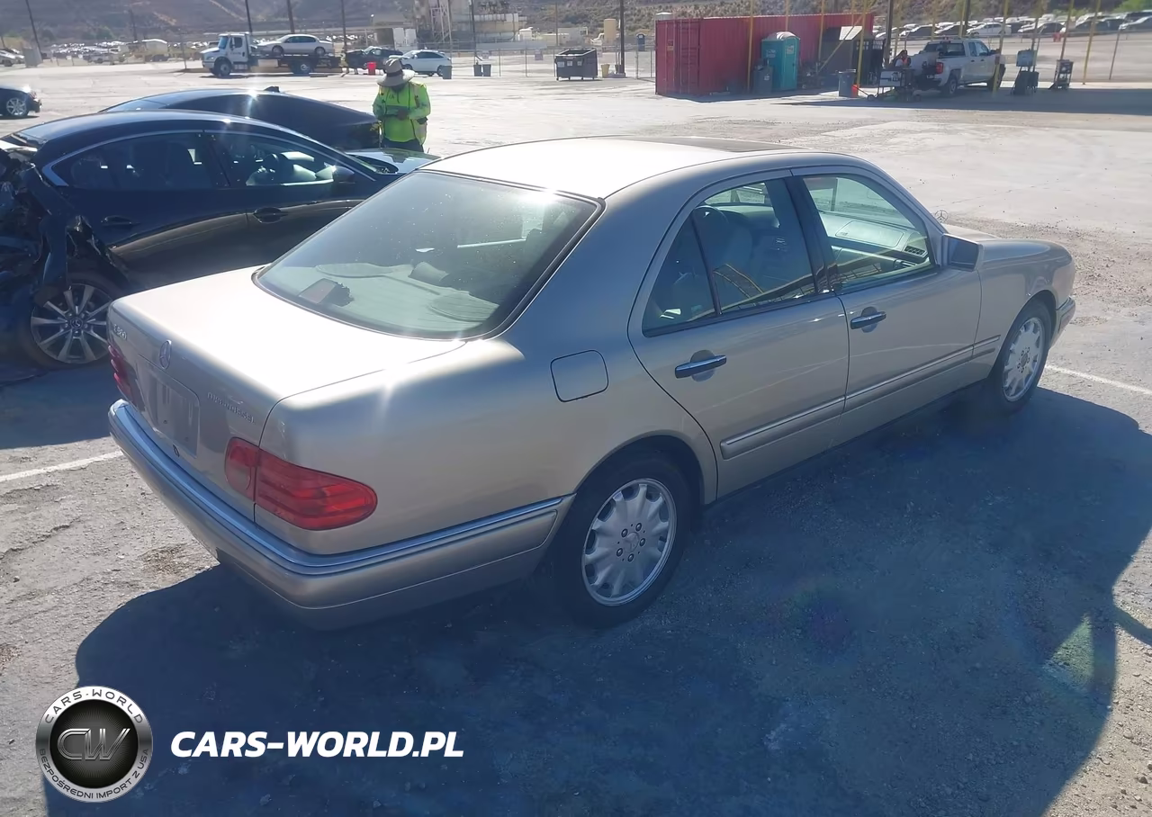1998 Mercedes-Benz E 300 Diesel VIN:WDBJF25F9WA607351 - 4