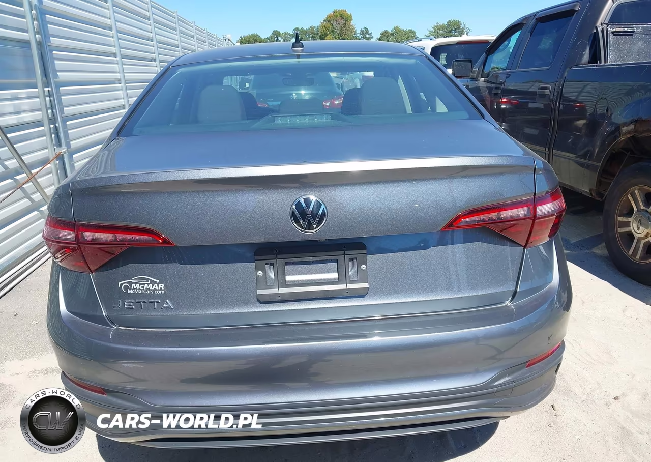 2024 Volkswagen Jetta S VIN:3VW5M7BU5RM024630 - 16