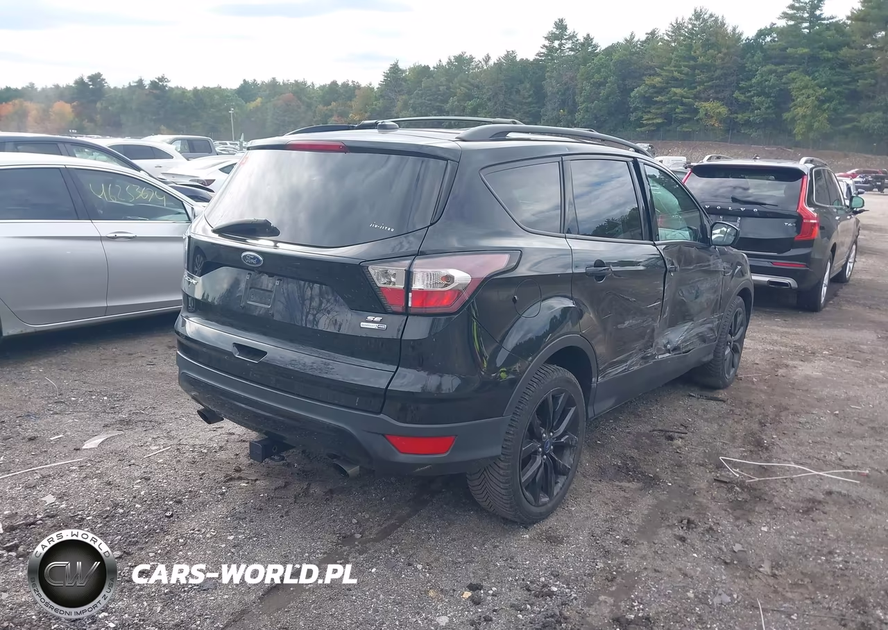 2017 Ford Escape Se VIN:1FMCU9GD5HUD90320 - 4