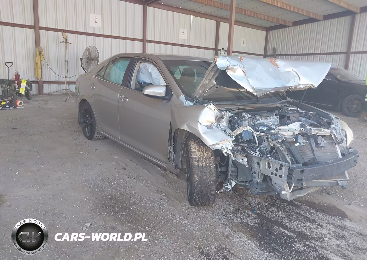 2014 Toyota Camry L-Se-Le-Xle – zdjęcie 1 z 15