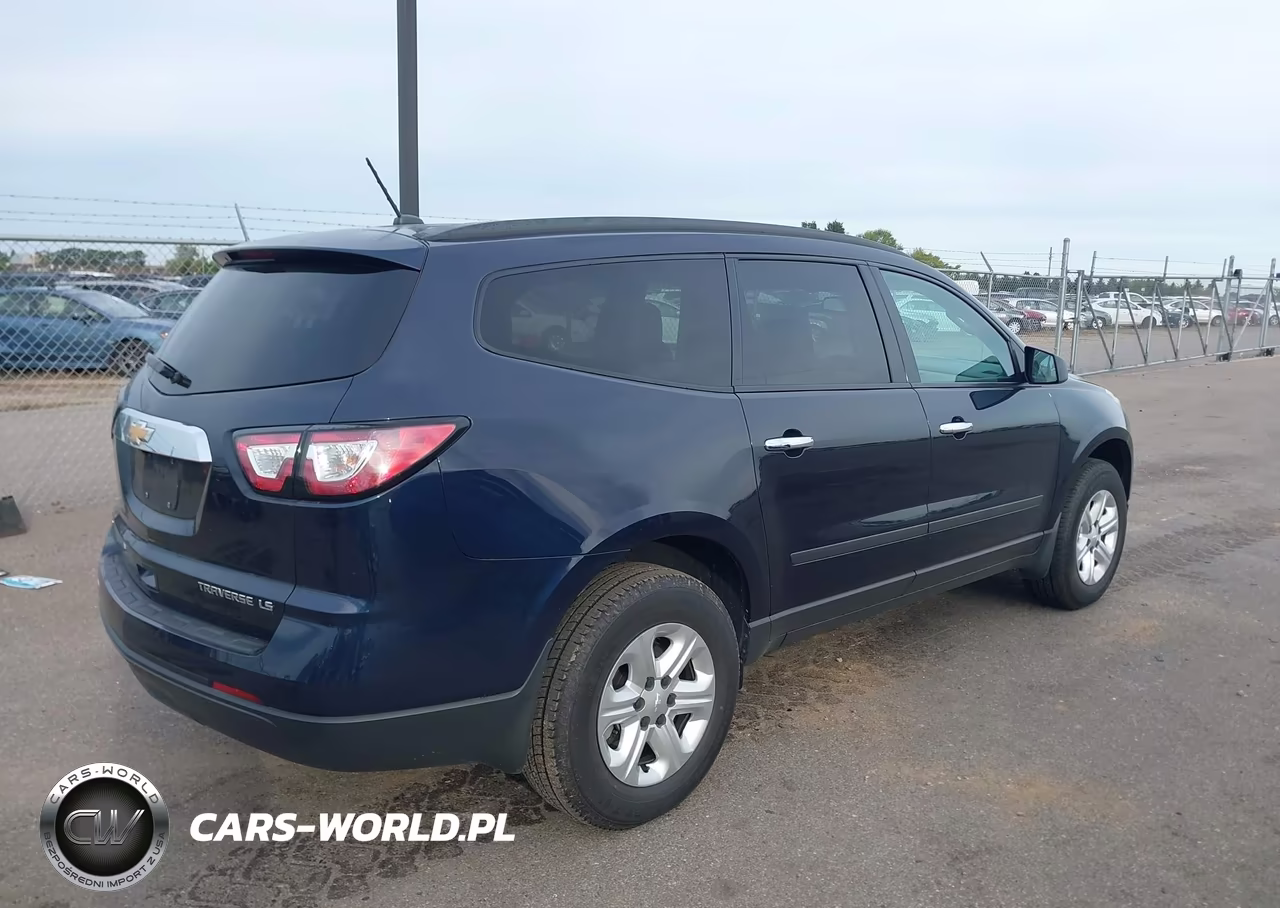2015 Chevrolet Traverse Ls VIN:1GNKRFKD4FJ308834 - 4