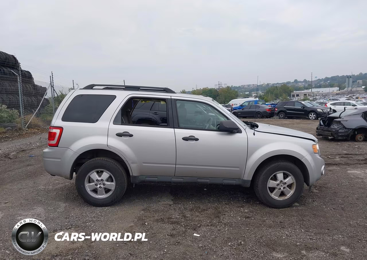 2009 Ford Escape Xlt VIN:1FMCU93749KA43378 - 13