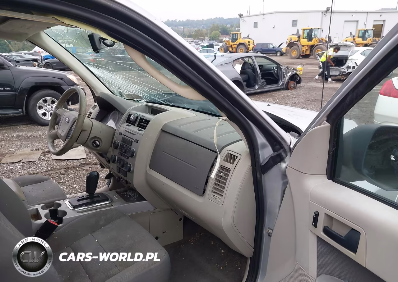 2009 Ford Escape Xlt VIN:1FMCU93749KA43378 - 5