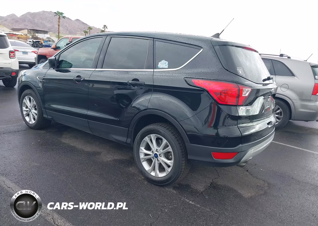 2019 Ford Escape Se VIN:1FMCU0GD1KUB86522 - 3