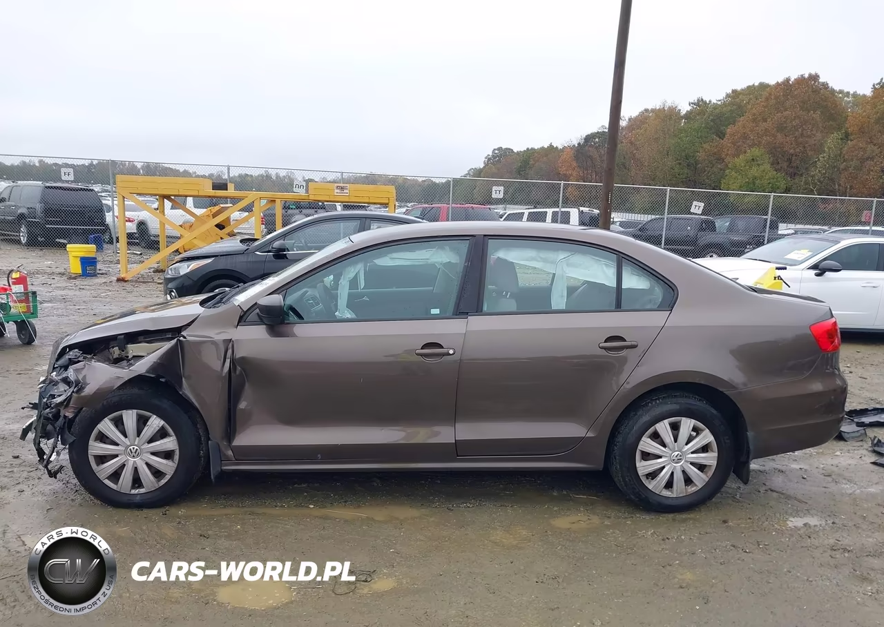 2013 Volkswagen Jetta 2.0L Base-2.0L S VIN:3VW2K7AJ6DM432014 - 14