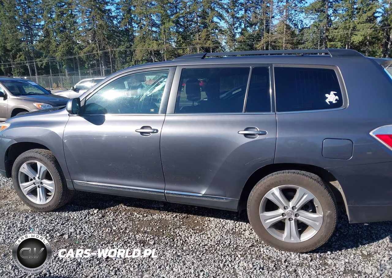 2013 Toyota Highlander Se V6 VIN:5TDBK3EH5DS204881 - 15