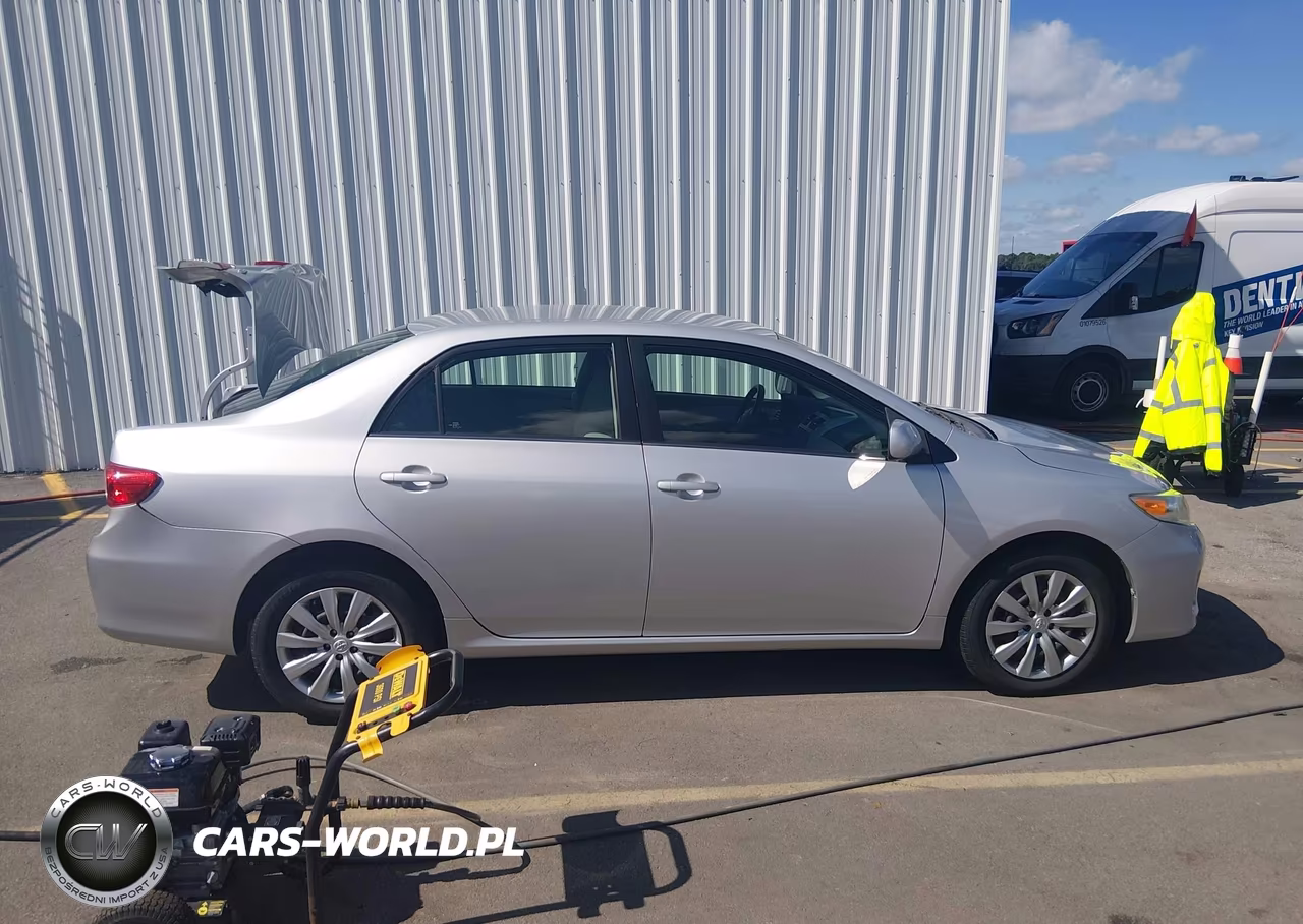 2013 Toyota Corolla Le VIN:5YFBU4EE7DP126862 - 13