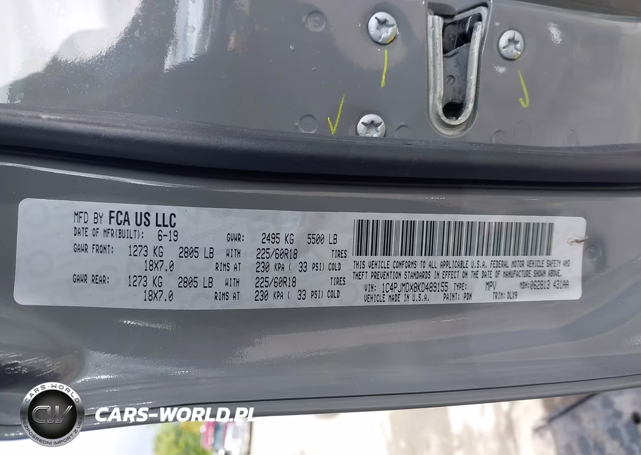 2019 Jeep Cherokee Limited 4X4 VIN:1C4PJMDX8KD489155 - 9