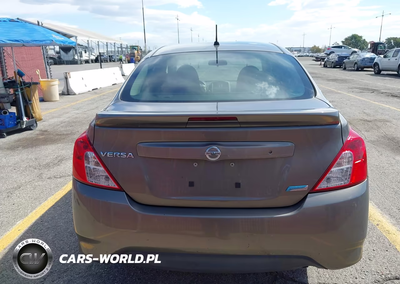 2015 Nissan Versa 1.6 S+ VIN:3N1CN7AP4FL939167 - 17