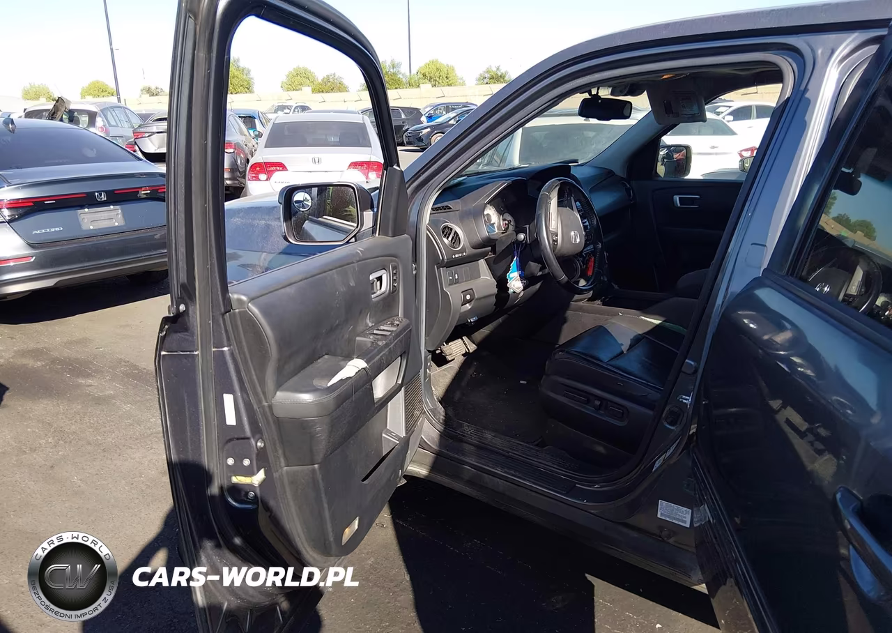 2012 Honda Pilot Touring VIN:5FNYF3H98CB013137 - 5