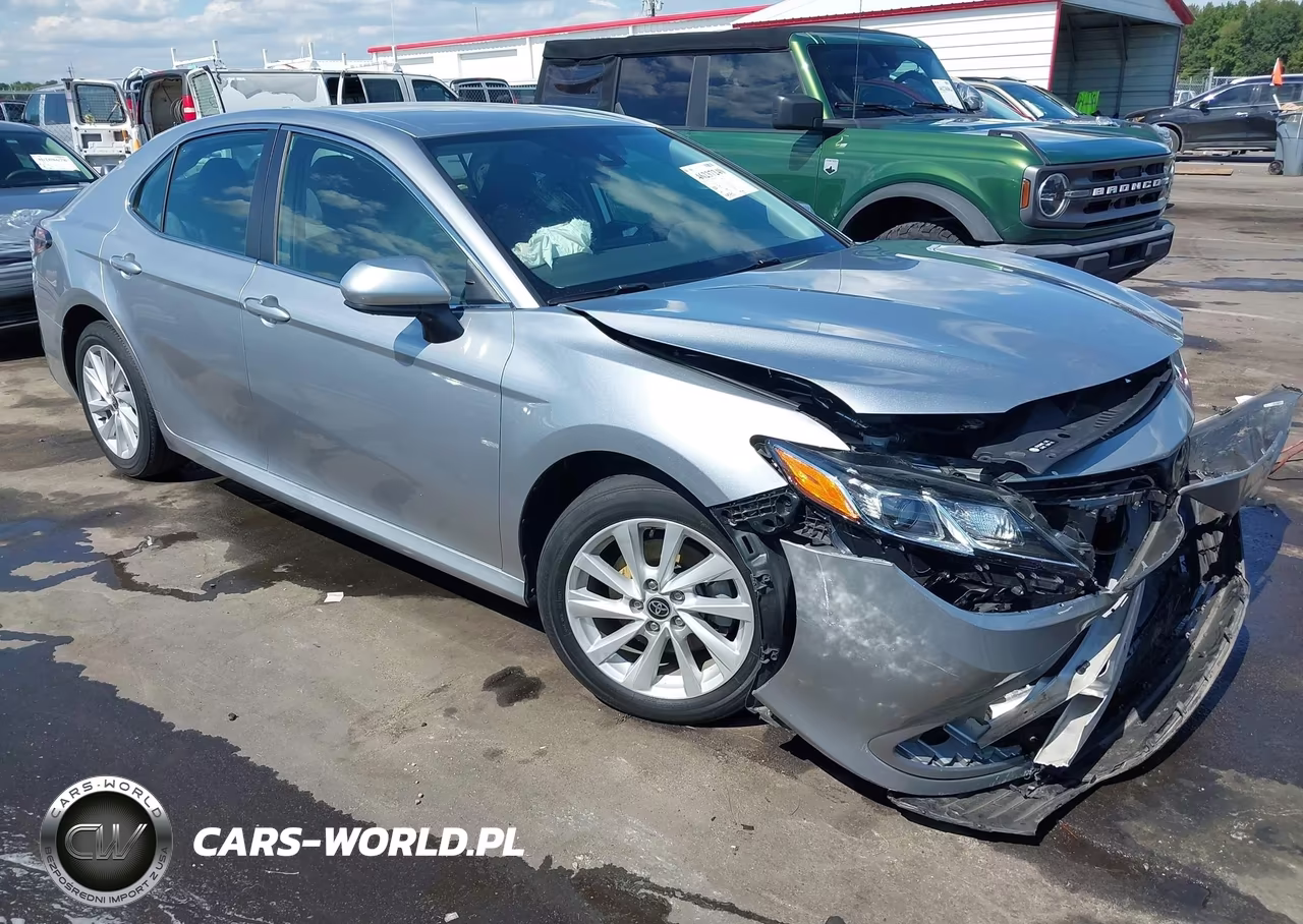 2022 Toyota Camry Le