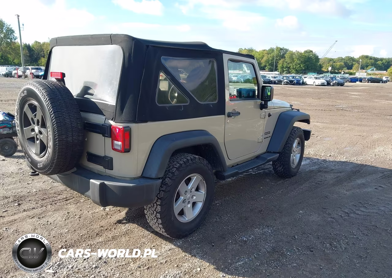 2017 Jeep Wrangler Sport 4X4 VIN:1C4AJWAG2HL574142 - 4
