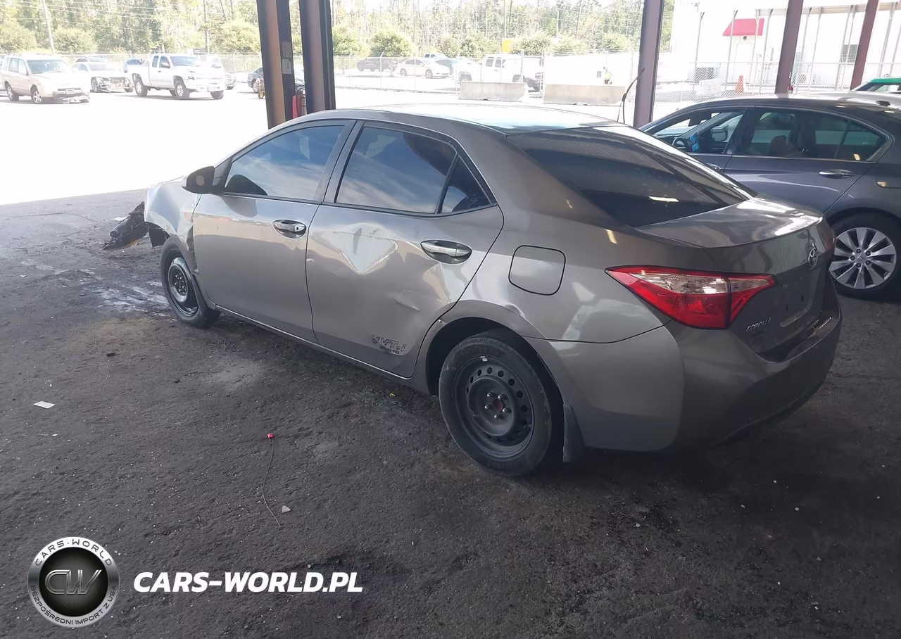 2019 Toyota Corolla Le VIN:5YFBURHE2KP880774 - 3