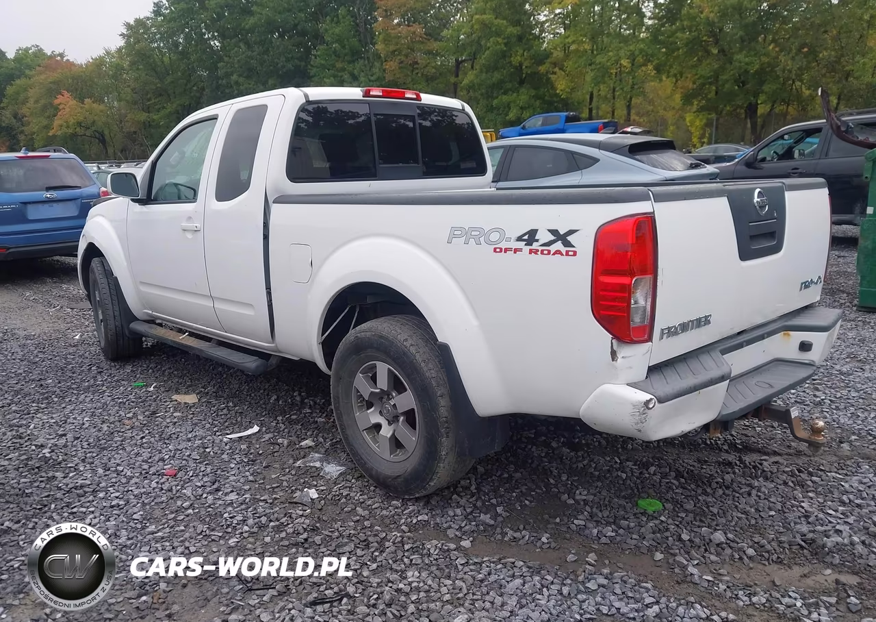2012 Nissan Frontier Pro-4X VIN:1N6AD0CW8CC421585 - 3